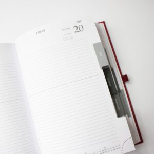 2027 Book Calendar Executive Planner A5 1 Day 1 Page Also Sundays Pink – Bild 8
