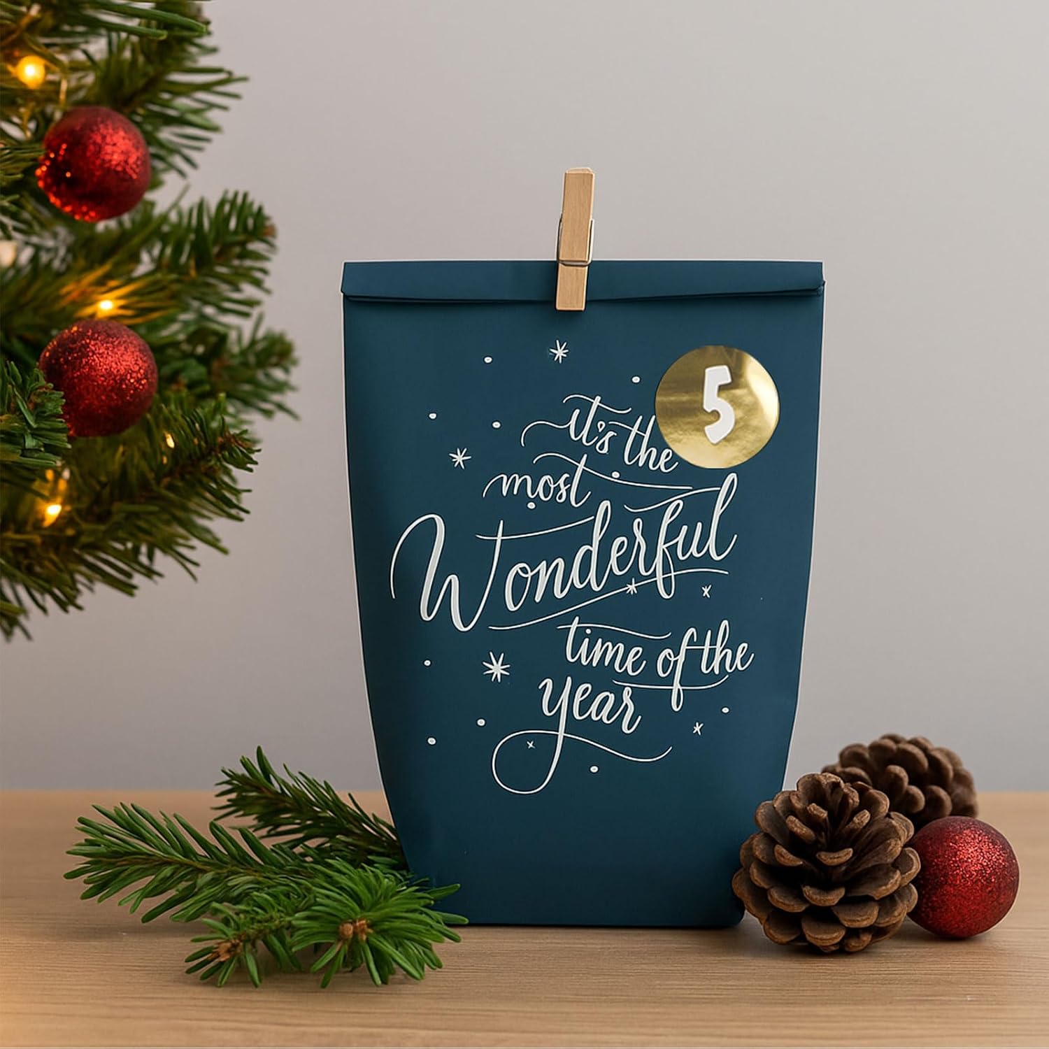 Advent Calendar for Filling, 24 Advent Bags for Crafts, Christmas Calendar to Fill Yourself, Printed Christmas Bags with Number Stickers to Fill Yourself (Blue/Grey) – Bild 3